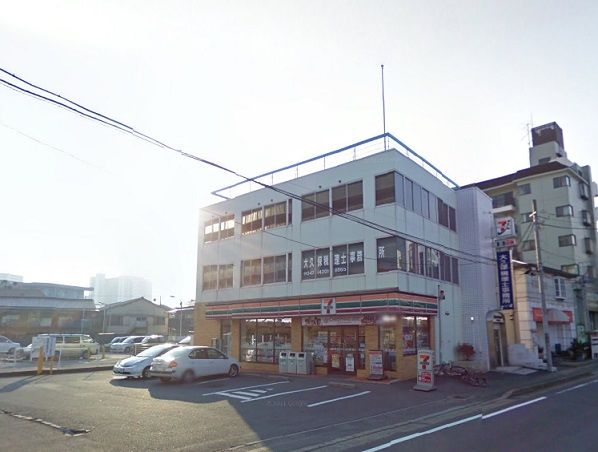 コンビニ　セブンイレブン船橋宮本店（コンビニ）まで256m