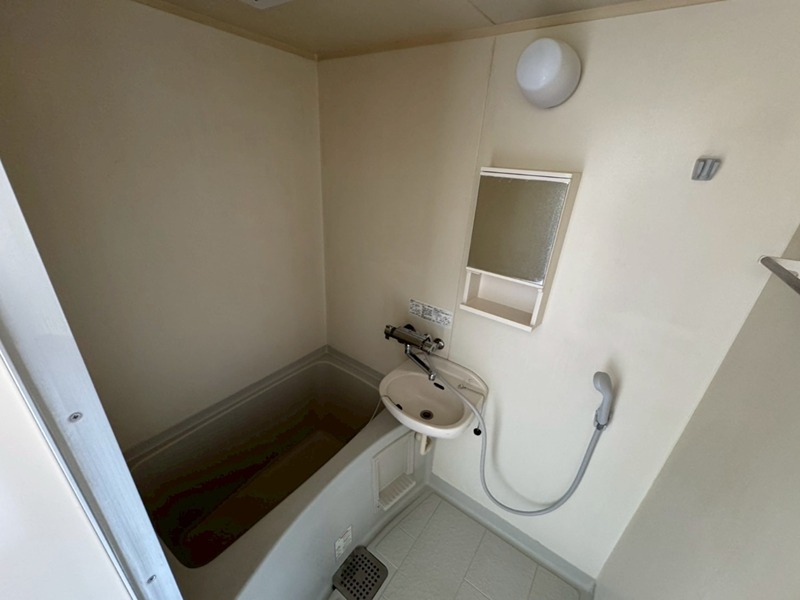 バス・シャワールーム　別部屋参考写真