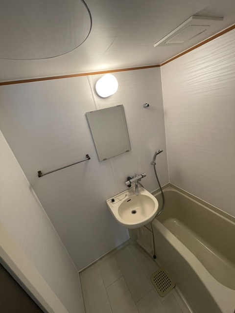 バス・シャワールーム　★同建物別号室の参考写真です★