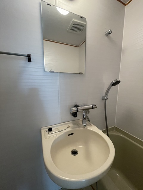 洗面設備　★同建物別号室の参考写真です★