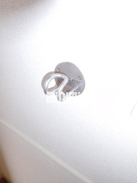 玄関　玄関内のワンちゃんフックです。