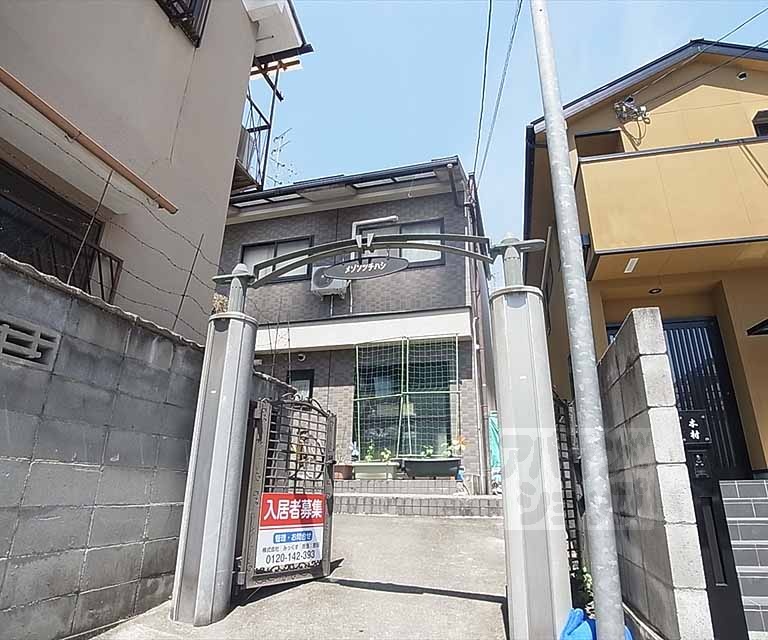 建物外観　鷹峯のお部屋探しはアパマンショップ北大路店へお任せ下さい！