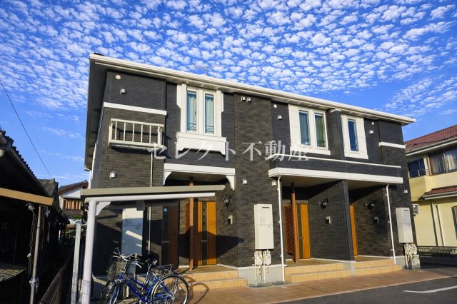 建物外観　【クレアンジュ】メゾネットタイプです外観も気になるポイント