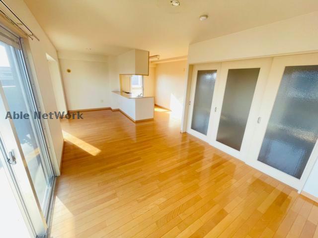 居室・リビング　別号室写真