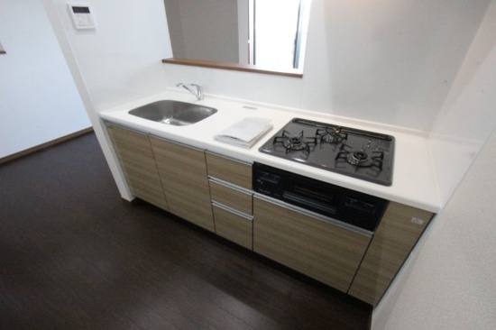 キッチン　同タイプ　現状と異なることがございます