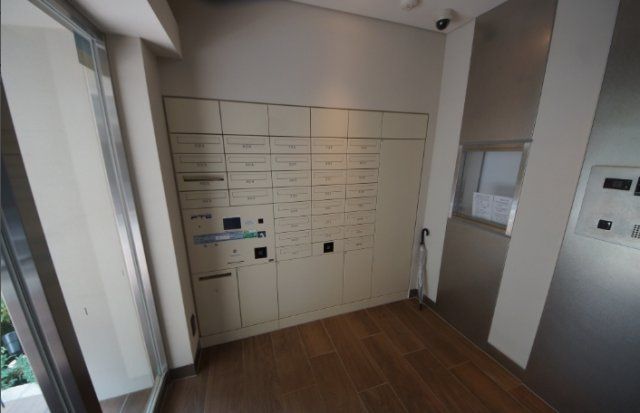 その他共有部分　宅配ボックスもあります♪