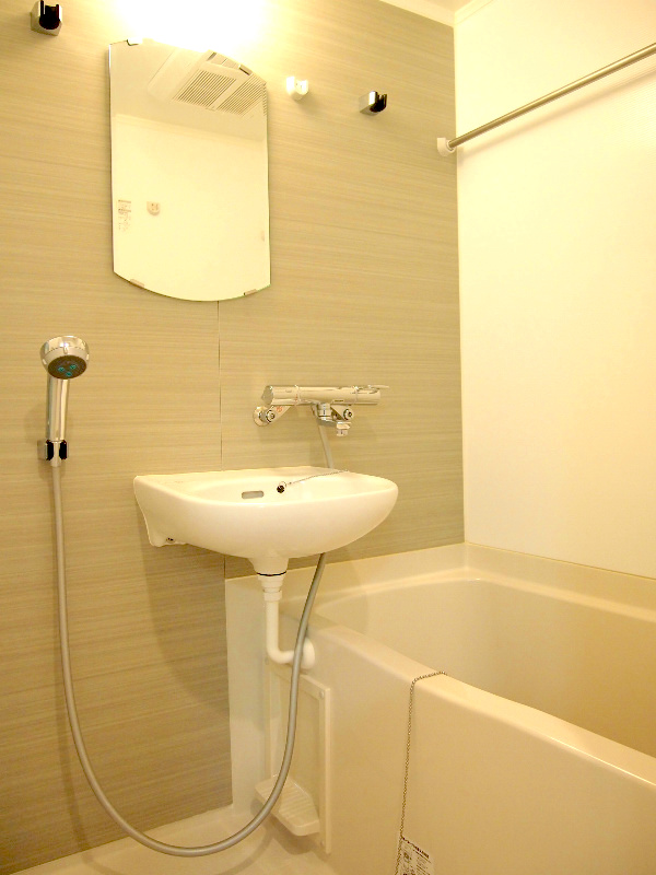 バス・シャワールーム　風呂