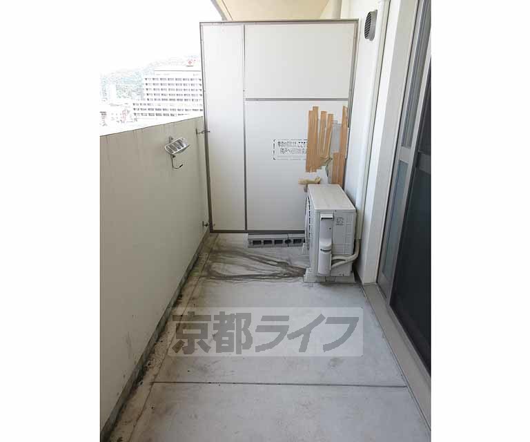 バルコニー　幅員の広いバルコニーです