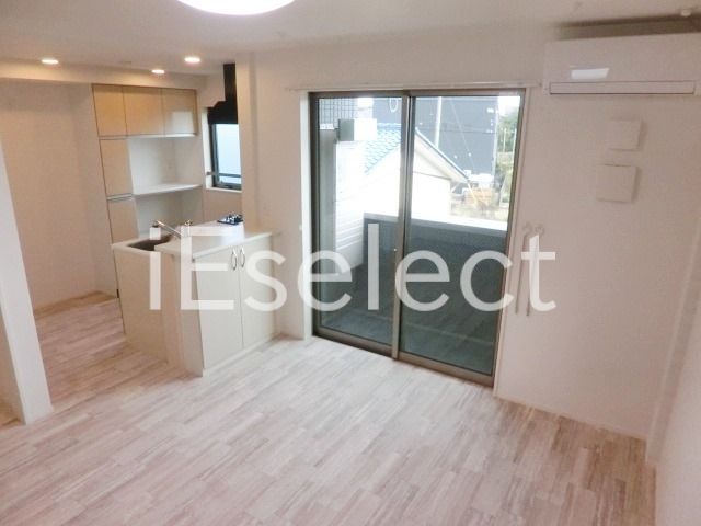 居室・リビング　明るくキレイなリビングルーム♪