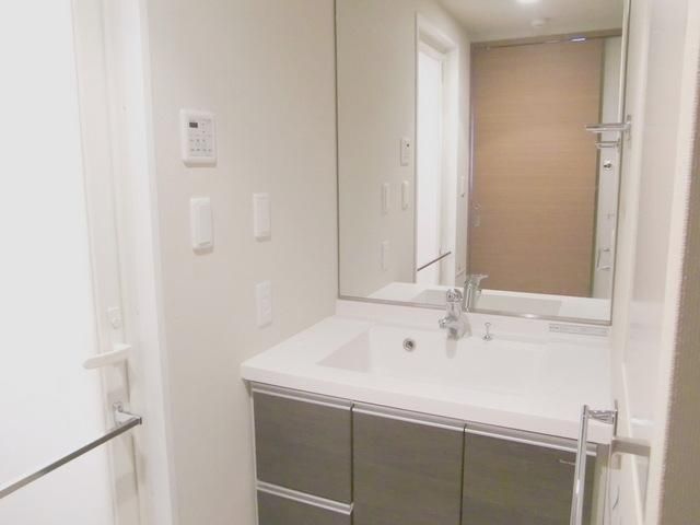 洗面設備　★独立洗面脱衣所スペースです★