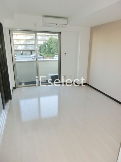 居室・リビング　フローリング張りでカウンターキッチンのＬＤＫです。