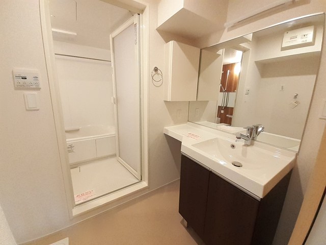 洗面設備　洗髪洗面化粧台