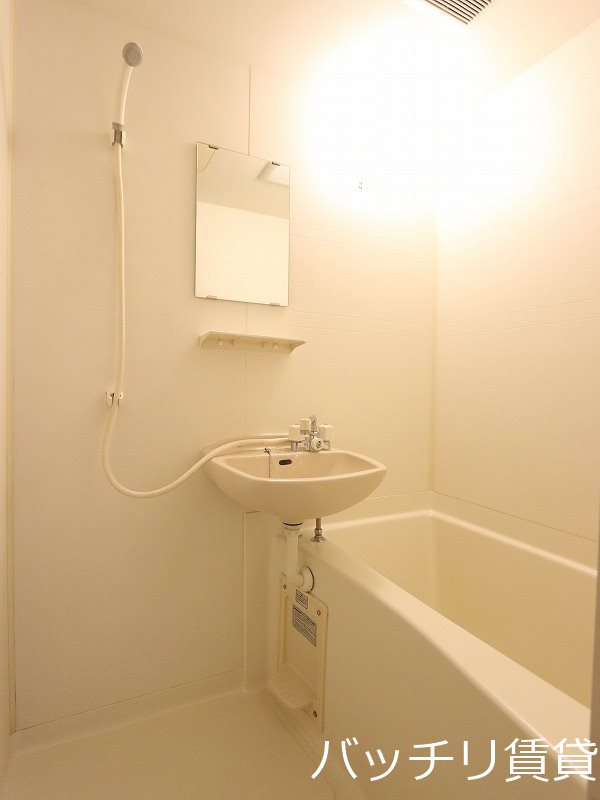 バス・シャワールーム　画像は同シリーズタイプの為、参考写真になります。