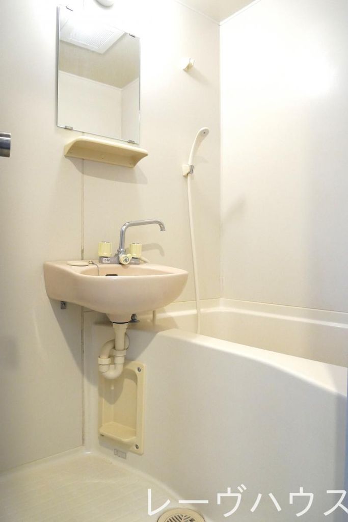 バス・シャワールーム　洗面