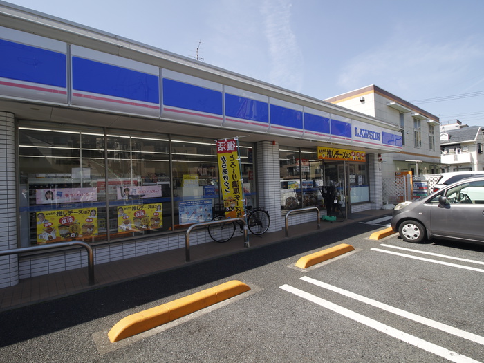 コンビニ　ローソン（コンビニ）まで360m