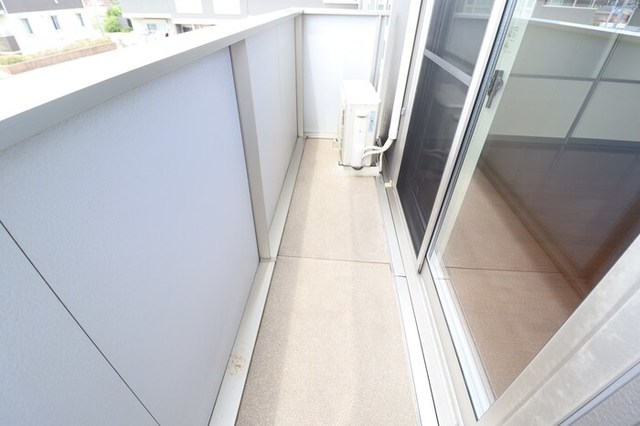 バルコニー　参考写真（同建物別部屋のものです）