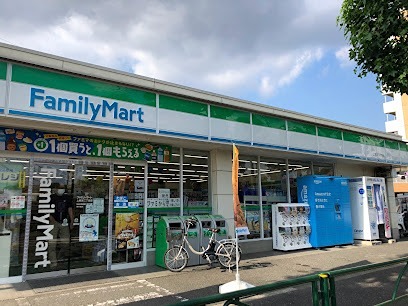 コンビニ　ファミリーマート 上鷺宮二丁目店（コンビニ）まで376m