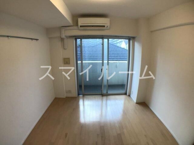 居室・リビング　※別部屋参考写真となります。