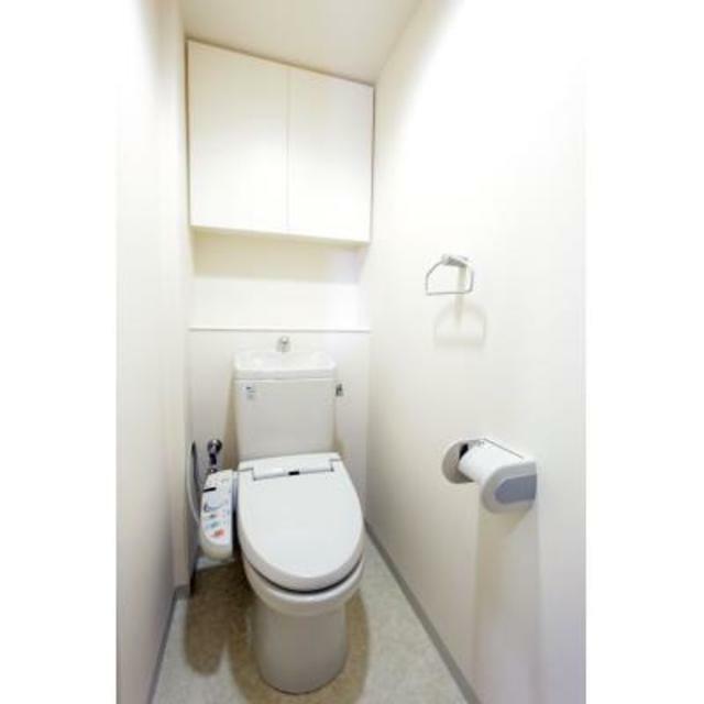 トイレ　※写真は同タイプ住戸です。