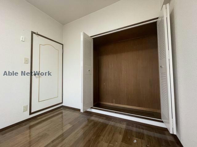 収納　※同物件、別部屋の写真です