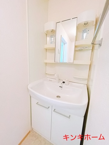 洗面設備　写真は別のお部屋です。※現況を優先