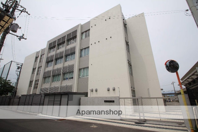 中学校　第一中学校（中学校）まで421m