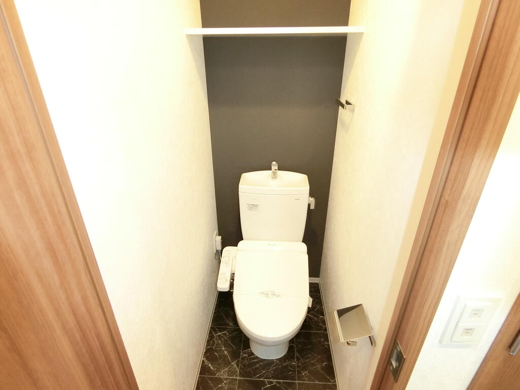トイレ　ウォシュレット完備♪