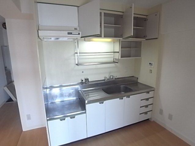 キッチン　同型モデル写真