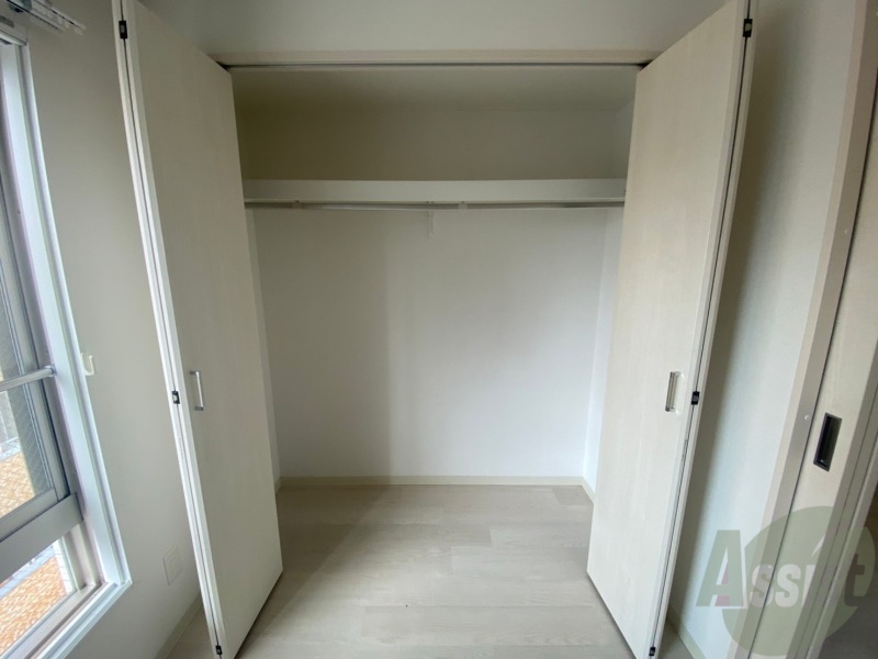 収納　寝室の収納です。部屋がすっきり片付きます。