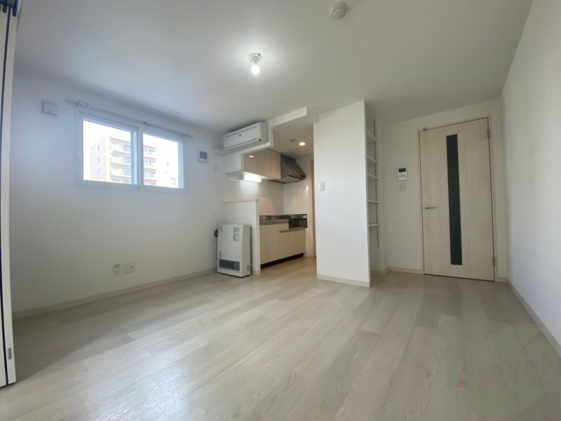居室・リビング　広くてキレイなお部屋が広がっていて、充実した生活が送れそう。