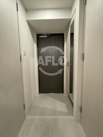玄関　エスリードザ・レーヴ大阪　玄関