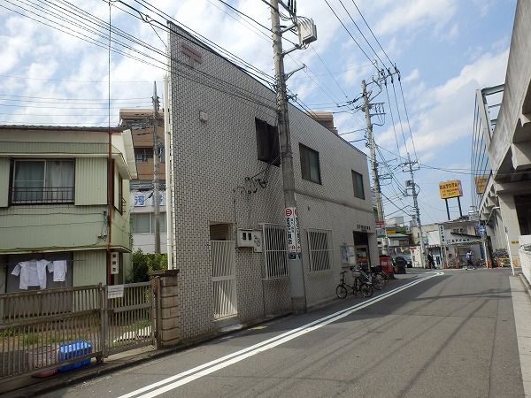 郵便局　登戸駅前郵便局（郵便局）まで604m