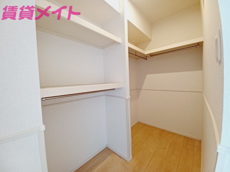 収納　別部屋反転画像参考