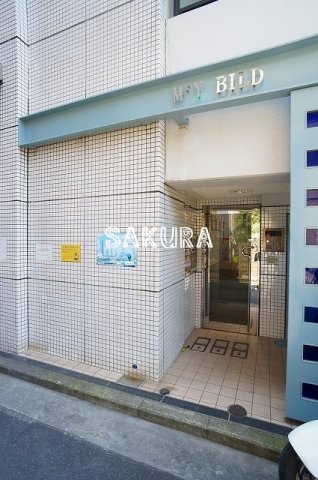 エントランス　管理の行き届いたエントランスです♪