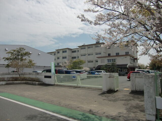 小学校　浜松市立西都台小学校（小学校）まで1627m