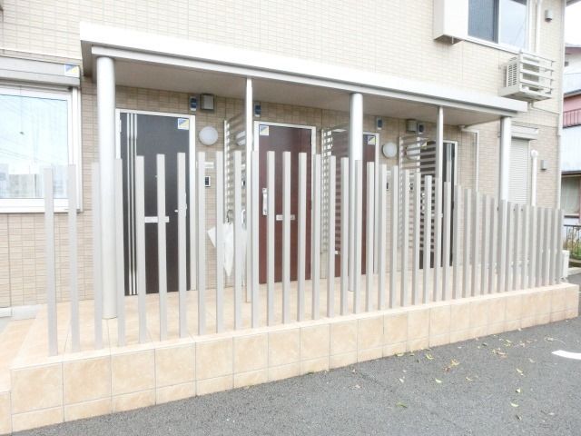 エントランス　お部屋へはこちらからどうぞ