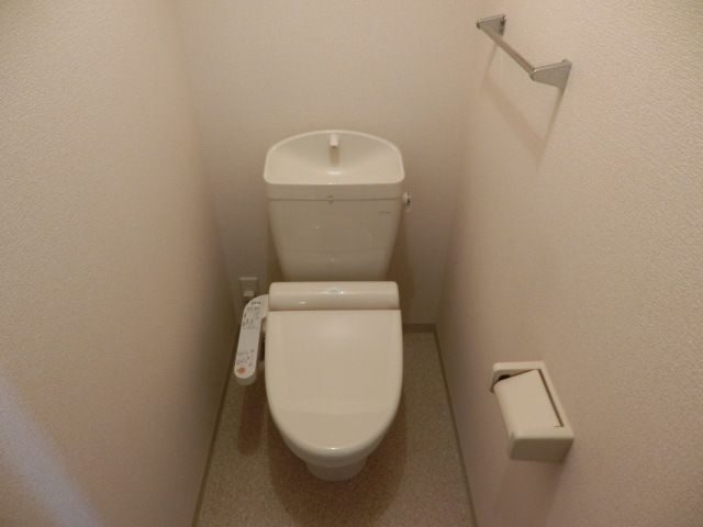 トイレ　清潔感のあるトイレです。