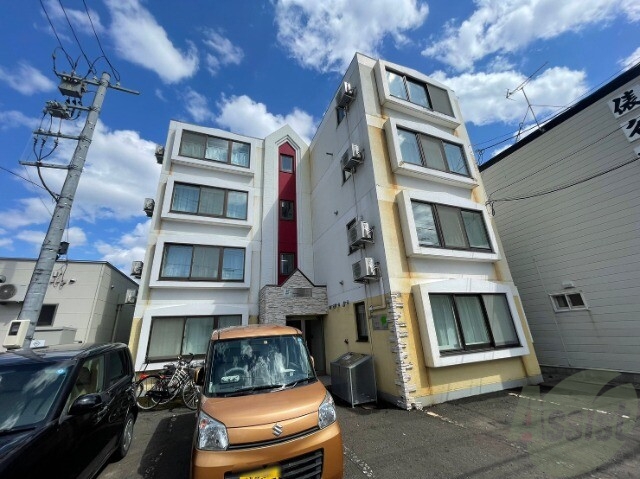 建物外観　札幌市東区北１７条東「Ｓ－ｃｏｕｒｔ１７」