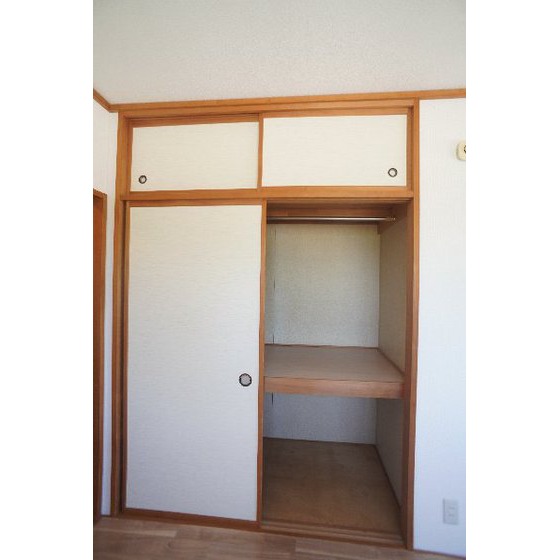 収納　洋室の収納