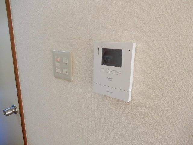 セキュリティ　モニター付インターホン完備！