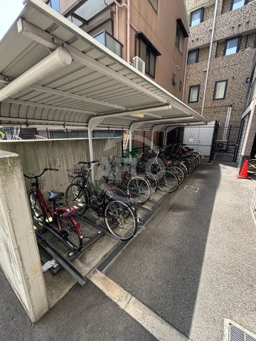 その他共有部分　グレンパーク中川　駐輪場