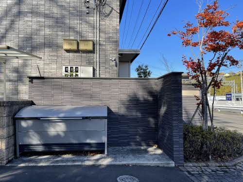 建物外観　集積所