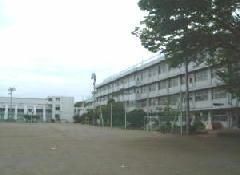 中学校　府中市立第二中学校（中学校）まで600m