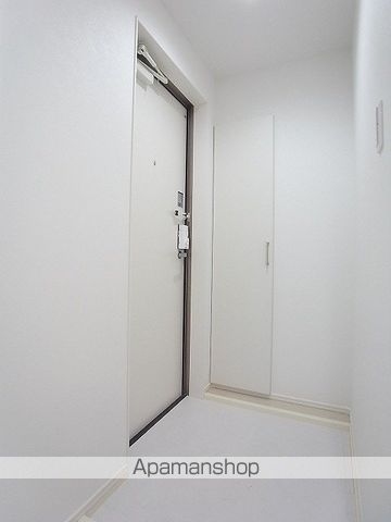 ＪＲ東海道本線 尾頭橋駅 徒歩8分 3階建 築9年の玄関写真