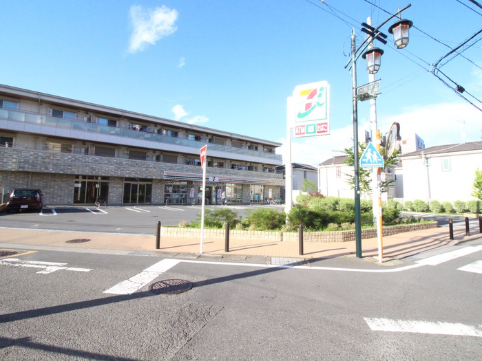 コンビニ　セブンイレブン（コンビニ）まで322m