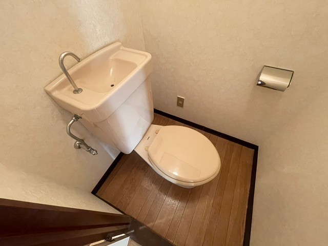 トイレ　※他部屋の写真です。現況優先。
