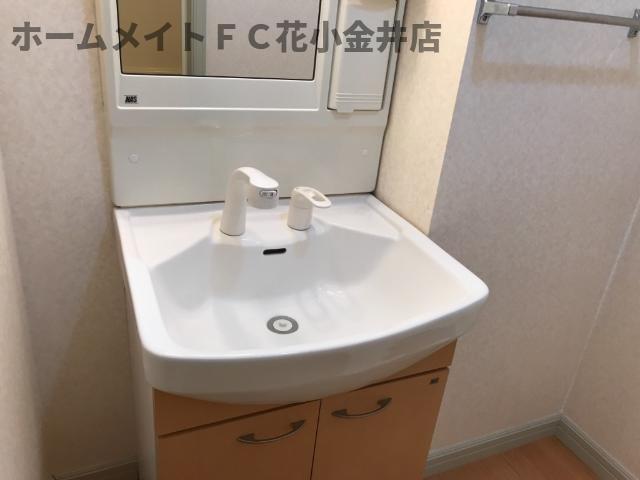 洗面設備　洗髪洗面化粧台