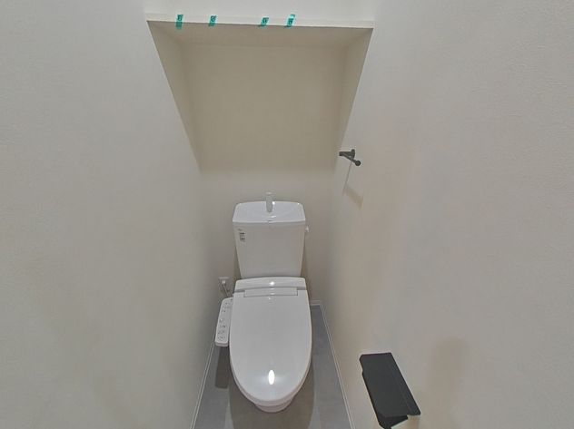 ＪＲ山陽本線 岡山駅 徒歩20分 11階建 築6年のトイレ写真