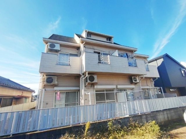 建物外観　落ち着いた雰囲気の外観です