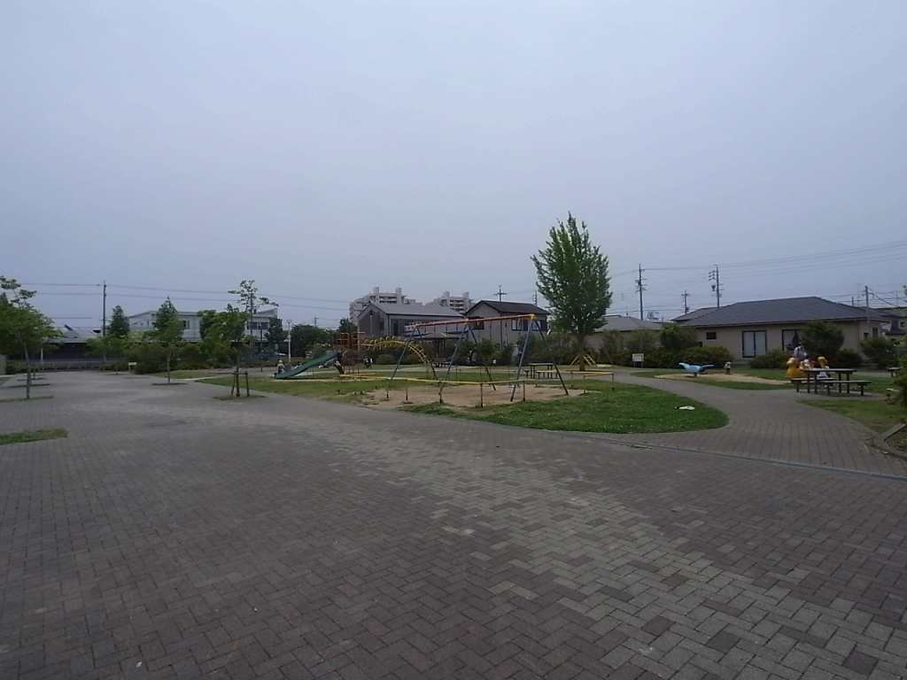 公園　高丘公園（公園）まで1243m